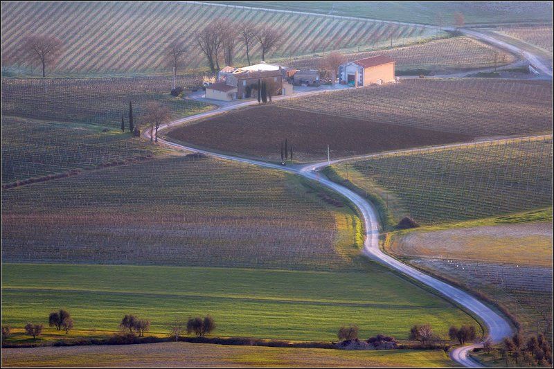 Италия, Монтальчино, Тоскана Здесь делают Брунеллоphoto preview