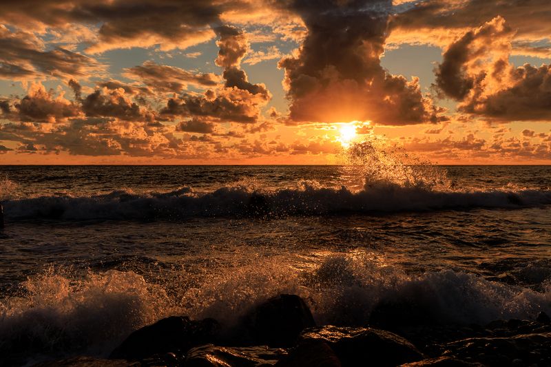 #море #закат #шторм #природа #сочи #краски #волны Море волнуется, раз...photo preview