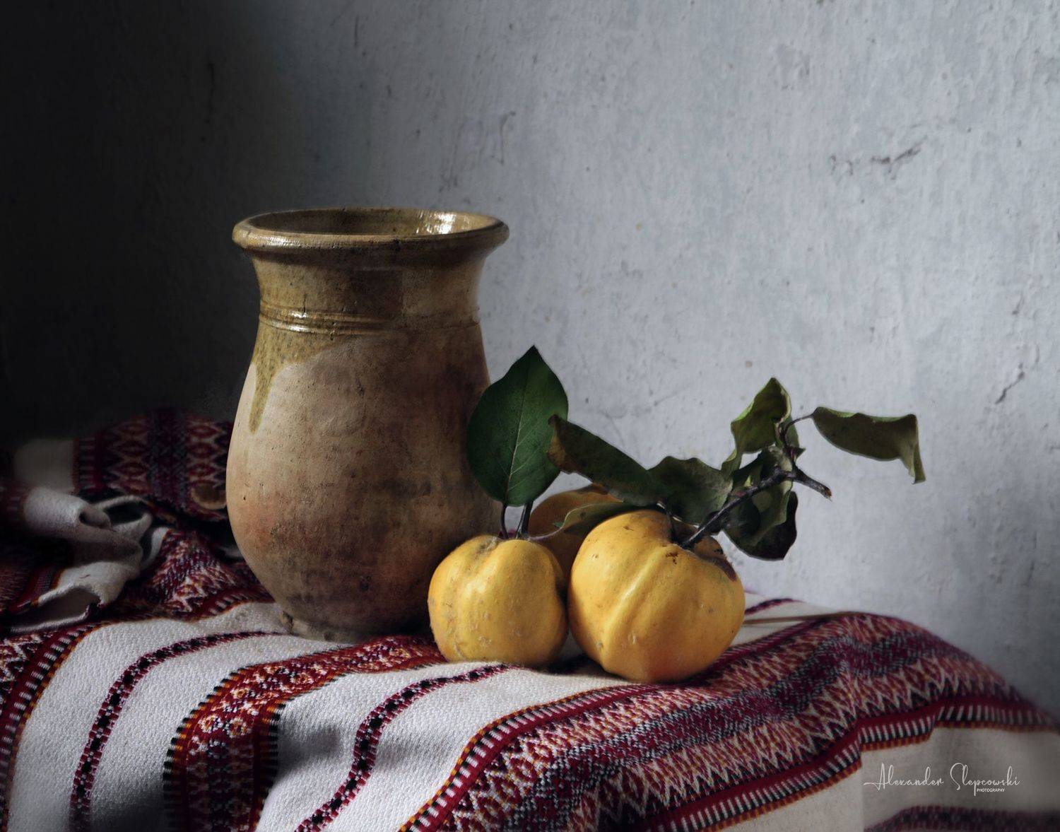 With quince. Автор: Alexander Slepcowski quince, Alexander Slepcowski