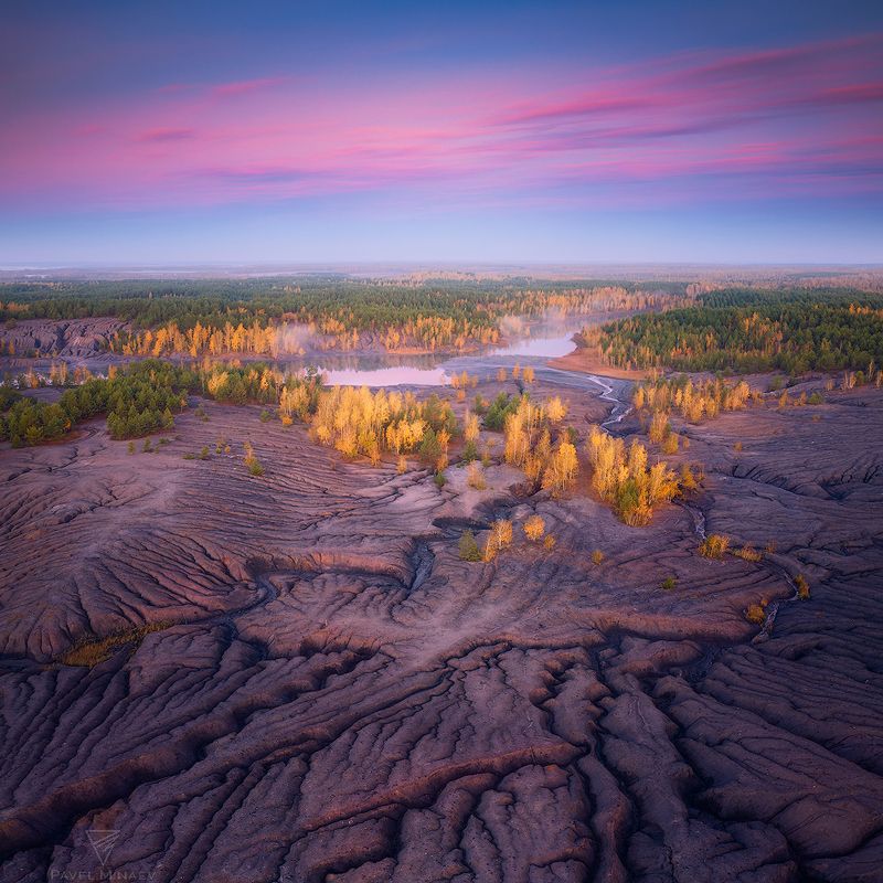 Осенний рассвет на карьерахphoto preview