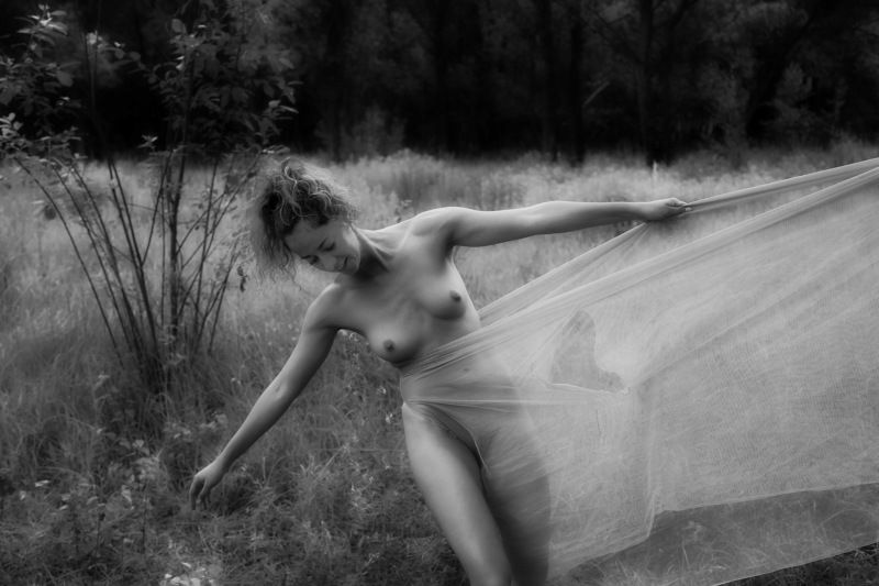 Мантия.равновесие,баланс, соблазн Удерживая равновесие...photo preview