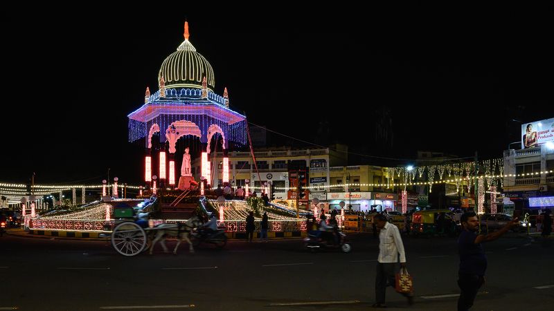 KR Circle Illuminatedphoto preview