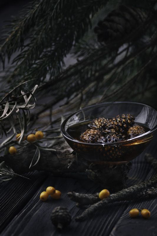 Еловые шишки, варенье, облепиха Антипростудный сезонphoto preview