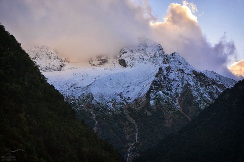 горы, кавказ, северная осетия, ледник, водопад Дыхание ледникаphoto preview