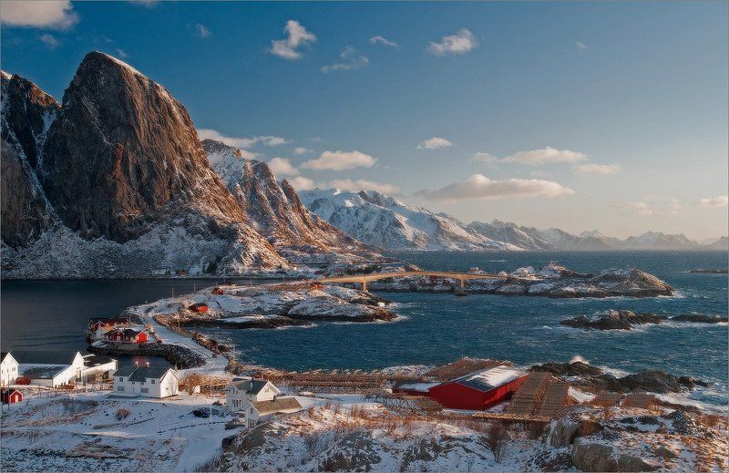 С видом на мостphoto preview