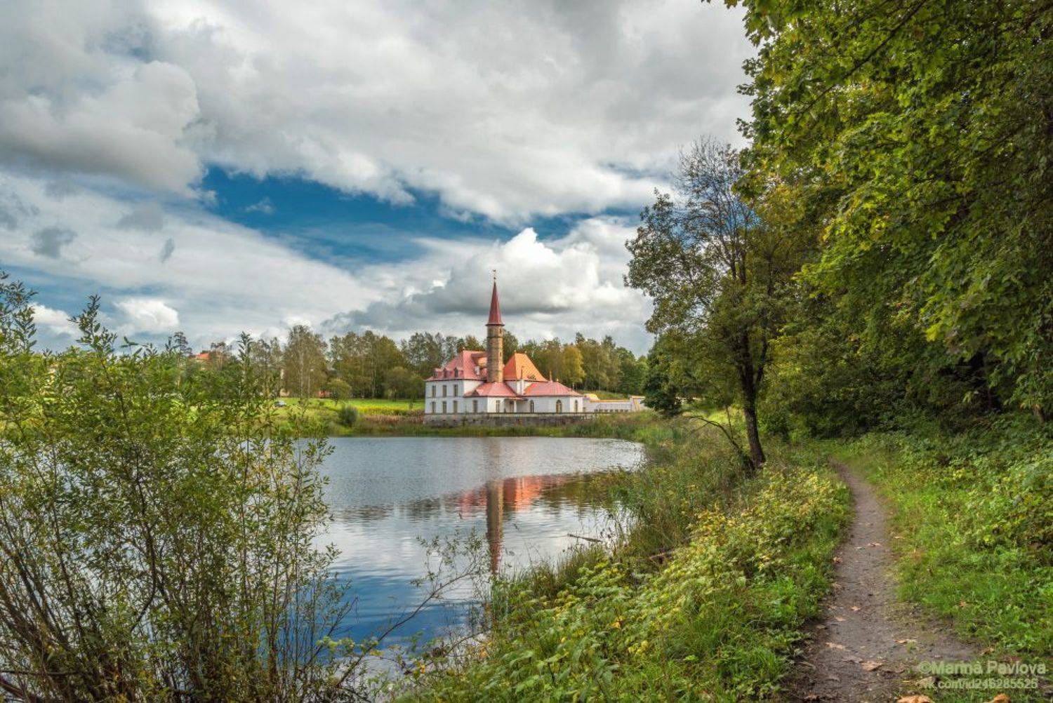 Осенний Приоратский парк. Автор: Павлова Марина пейзаж, осенний пейзаж,приоратский парк, приоратский дворец, архитектура, город гатчина, озеро\\\"чёрное\\\",пригороды санкт-петербурга, природа, озеро, озеро \\\"чёрное\\\",nikon, Павлова Марина