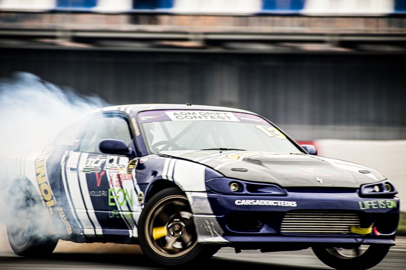 дрифт drift auto машина авто техника спорт sport занос колесо соревнования photo preview