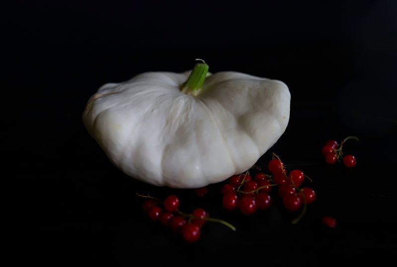 still life, zucchini, red berries, vegetables, green, food still life with zucchini and red berries фото превью
