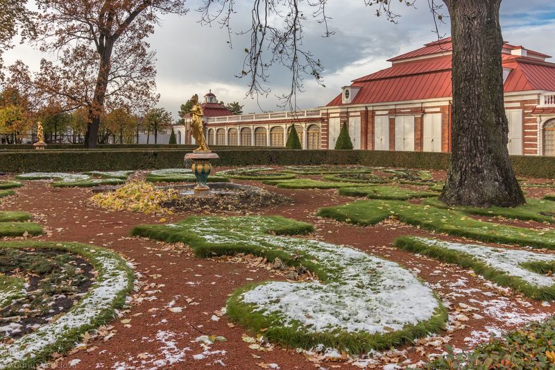 Первый снег у Монплезираphoto preview