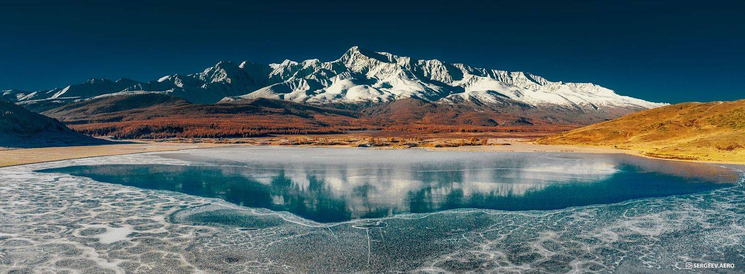 В холодных объятиях осени . Автор: Сергеев Кирилл озеро, алтай, осень, октябрь, природа, пейзаж, сибирь, панорама, рассвет, Джангысколь, утро, гора, altai, autumn, october, nature, landscape, panorama, canon, dawn, morning, siberia, mountain, lake, Сергеев Кирилл