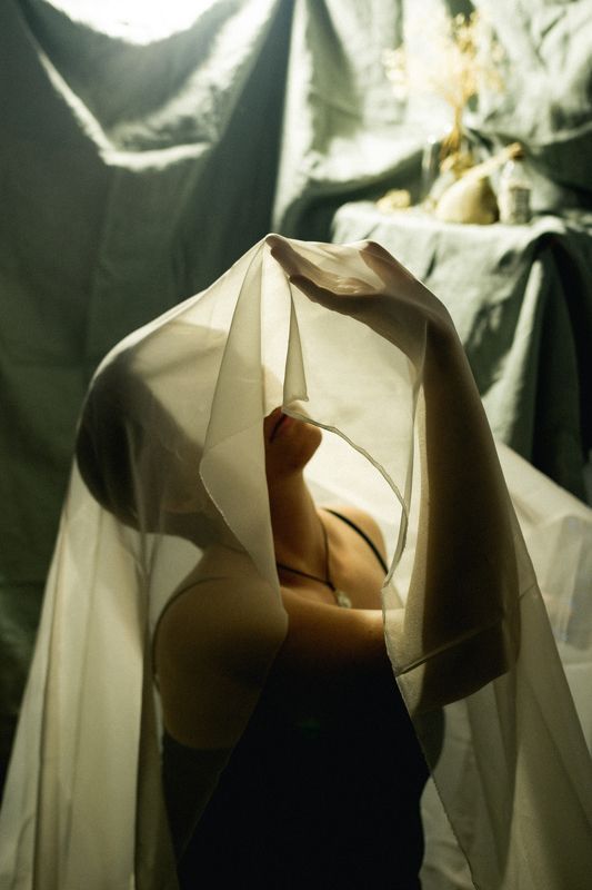 автопортрет, женский портрет Автопортретphoto preview