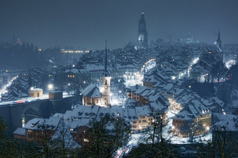 Ночной Берн в снегуphoto preview