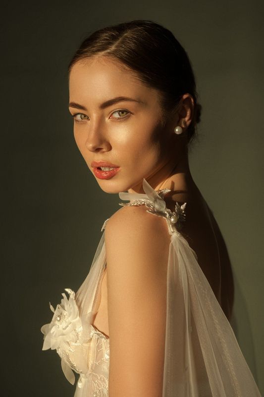 портрет женский ---photo preview