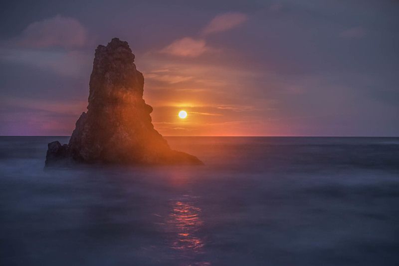 Южный -Сахалин.мыс Птичий .полнолуниеphoto preview