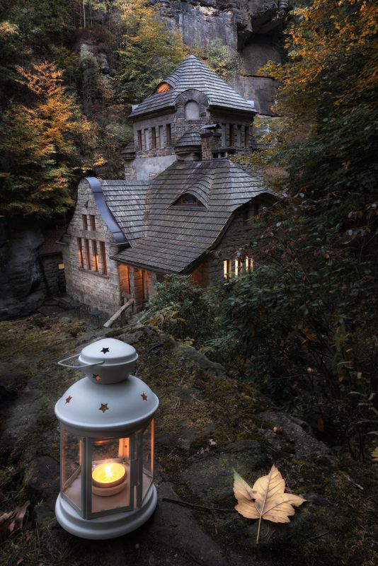 чехия, парк, город, дом, лампа, осень, листья, национальный парк, чешская швейцария, богемская швейцария, саксонская швейцария, чехия, czechia, czech republic, bohemian switzerland, national park, park, fall, autumn, lantern, leaves Парк \'Чешская Швейцария\'photo preview