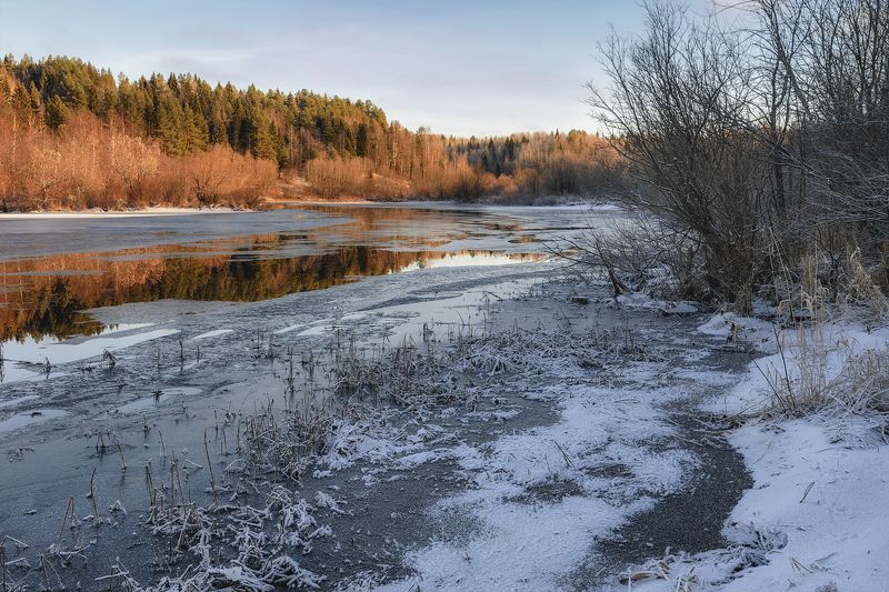 Первый снег и первый лёдphoto preview
