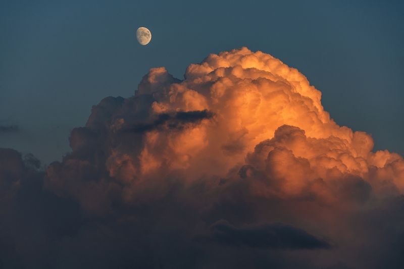 Облако и Лунаphoto preview