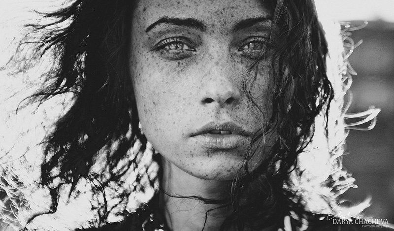 Alina, B&w, Beautiful girl, Contrast, Darya Chacheva, Freckles, Popular tags, Portrait Freckles are still sexualphoto preview