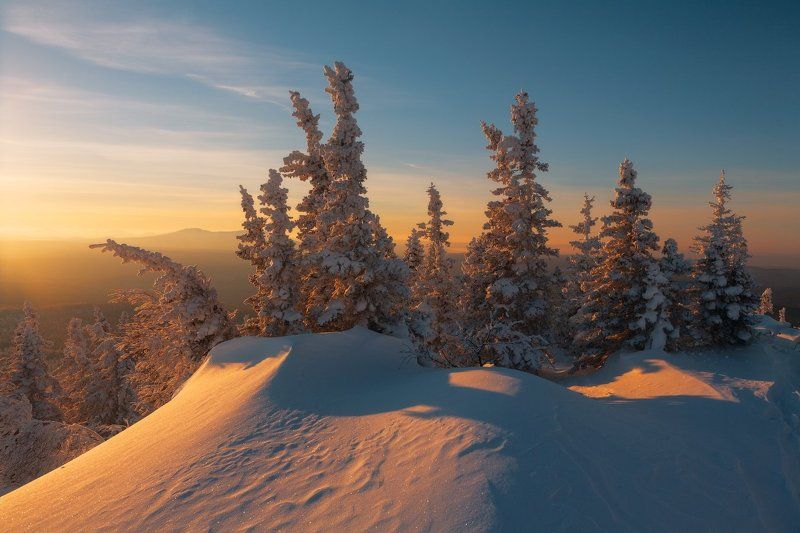 Дивный вечер в горахphoto preview