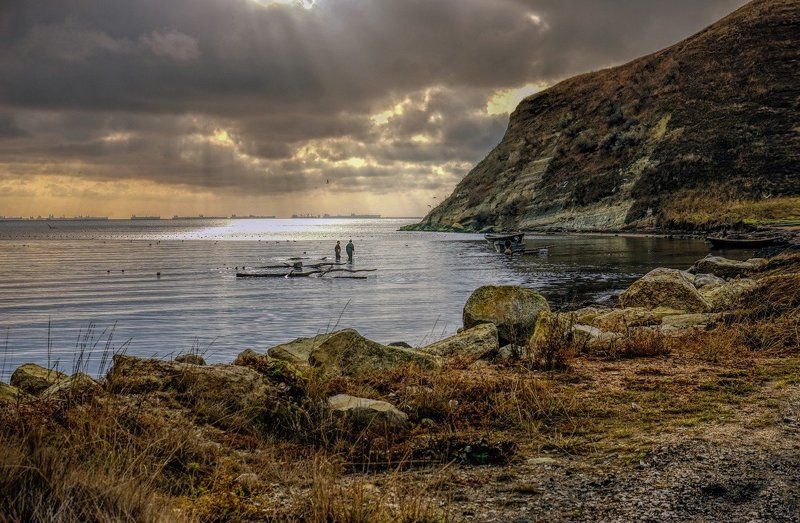 Рыбаки артели в работе. фото превью