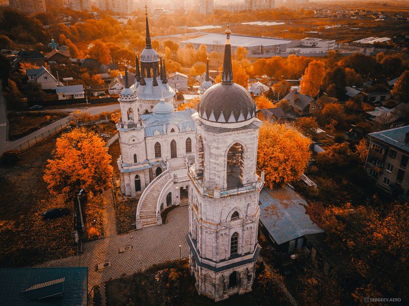 утро, церковь, осень, подмосковье, природа, архитектура, россия, колокольня, башня, квадрокоптер, вид сверху, аэрофото, свет, morning, church, autumn, moscow region, above, nature, drone, architecture, russia, bell tower, tower, copter, top view, aerial,  В утреннем свете осени | In the autumn morning light фото превью