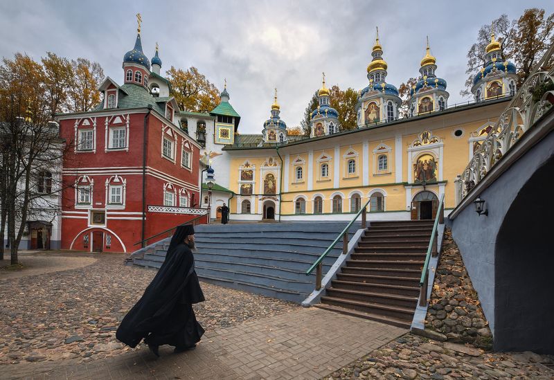 Псково‑Печерский монастырь. фото превью