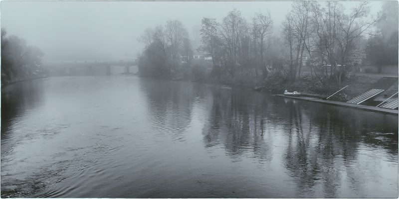 Туман на рекеphoto preview