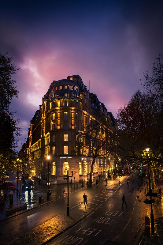 evening, vibes, hotel London Turn leftphoto preview