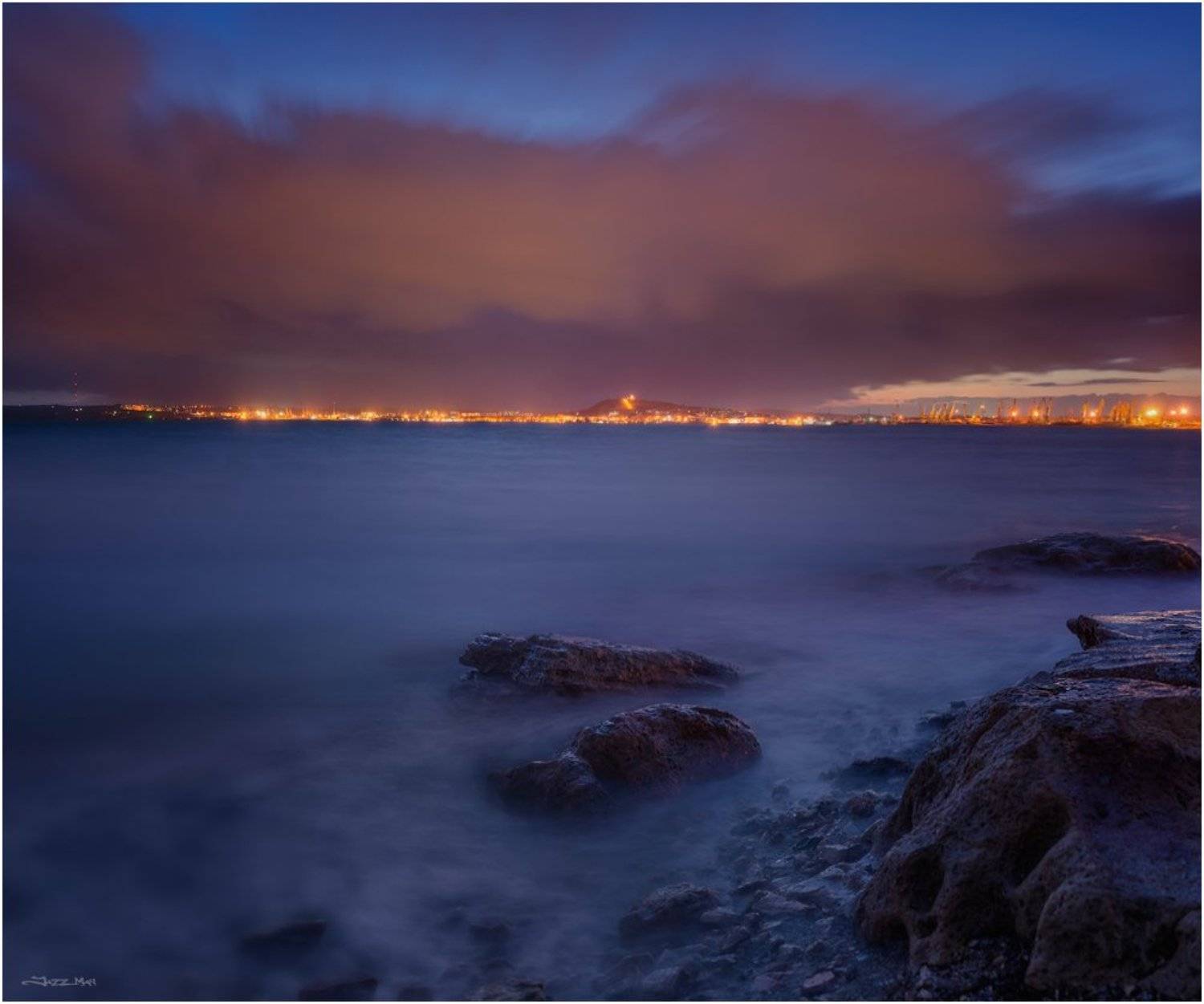 Автор: Jazz Man Вечер, Город, Длинная выдержка, Камни, Керчь, Крым, Море, Морской пейзаж, Облака, Панорама, Черное море, Jazz Man