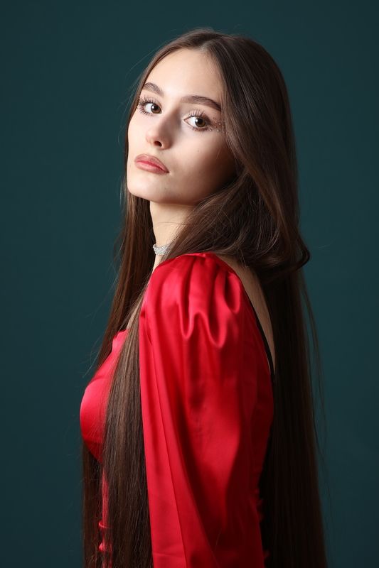 portrait,girl,beauty,red,female,девушка,красота,юность,красный,портрет, Dariaphoto preview