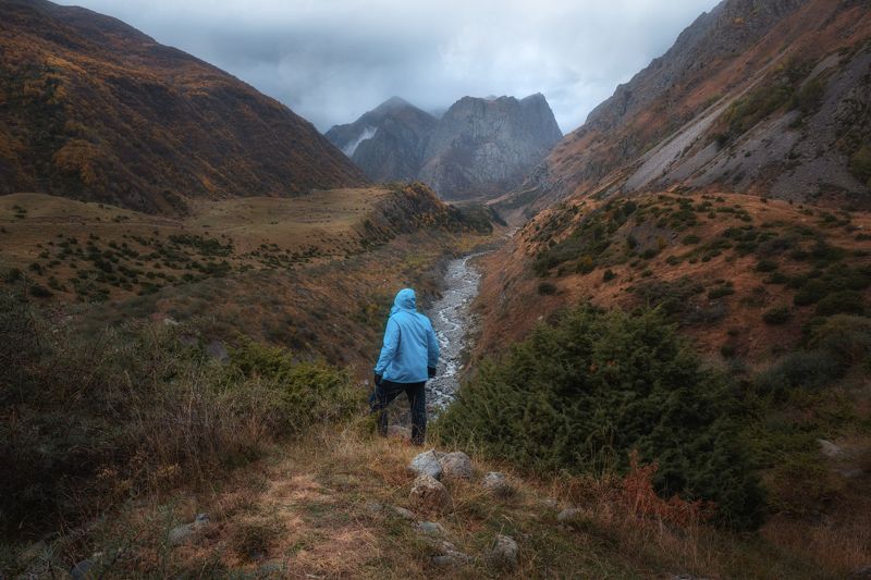 Overlooking the valleyphoto preview