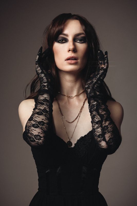 Fashion Editorial, Gothic Fashion, Gothic Makeup Nicolephoto preview