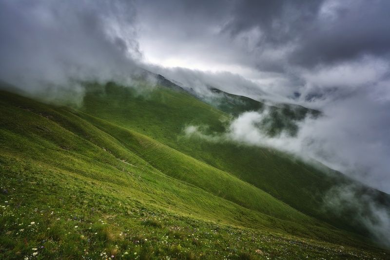 архыз баритовый перевал Подъем На Баритовый Перевал. Архыз. Карачаево-Черкесская Республика. фото превью