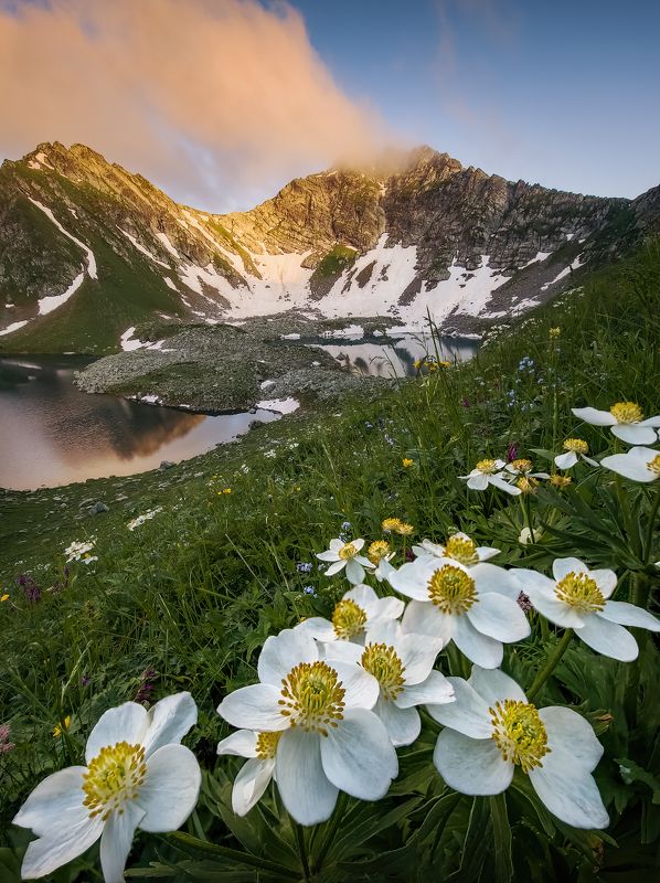 кавказ, горы, загеданские озера, загедан, весна, закат, кчр, пейзаж, природа, кавказские горы В окружении горphoto preview