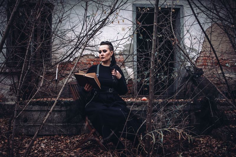 Возвращение ведьмы. Дома.photo preview