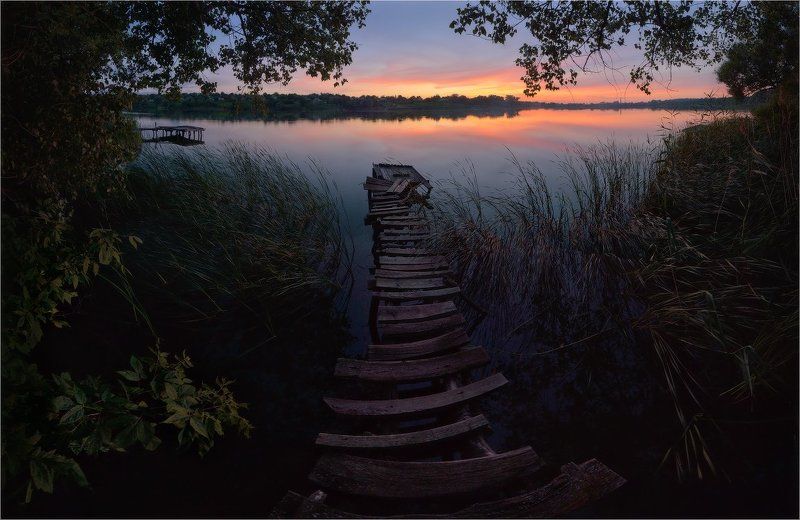 Вечер, Закат, Мостик, Небо, Отражения, Река, Сумерки Провожая деньphoto preview