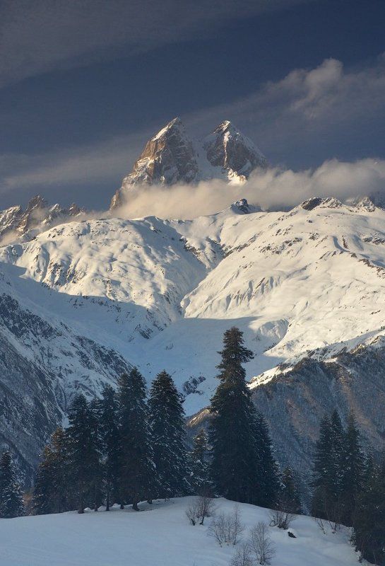 Горные лыжи, Горы, Местиа, Пейзаж, Сванетия, Ушба С видом на Ушбуphoto preview