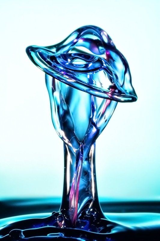 Sculpture of water фото превью