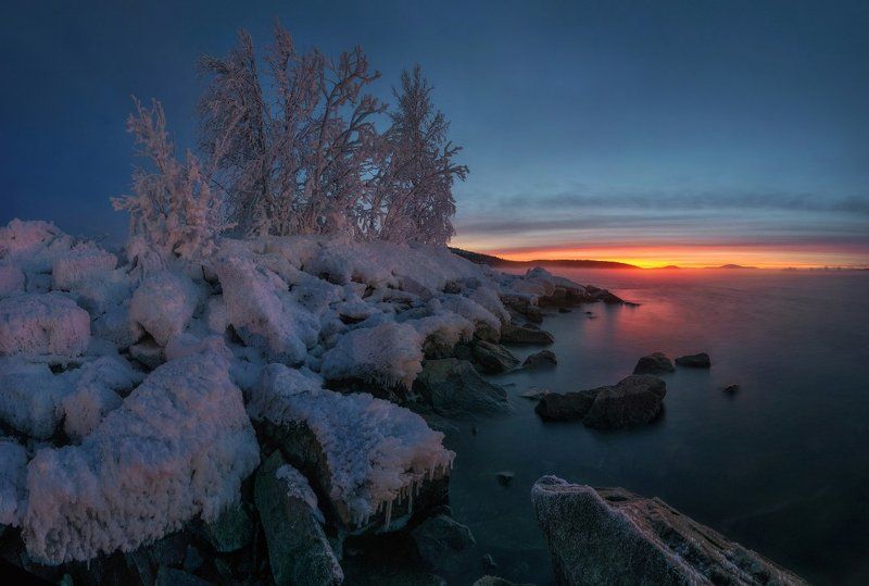 Имандра, Кольский полуостров Весь покрытый инеем, абсолютно весь...photo preview