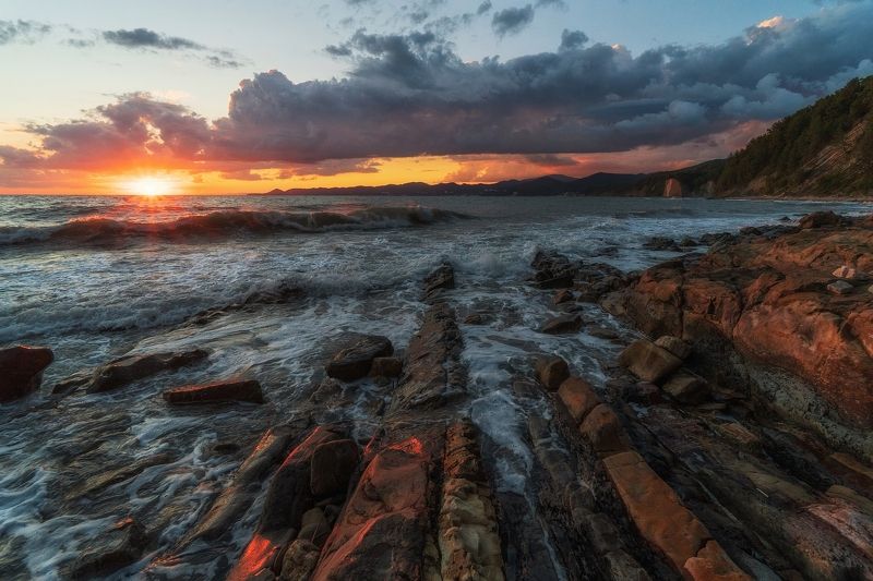 Наблюдая закат.photo preview