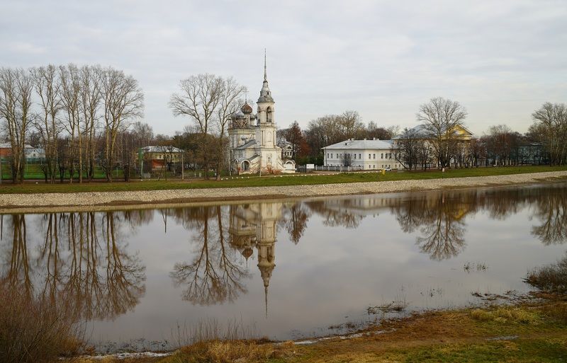 church, history, architecture, symbol, city Cold morningphoto preview