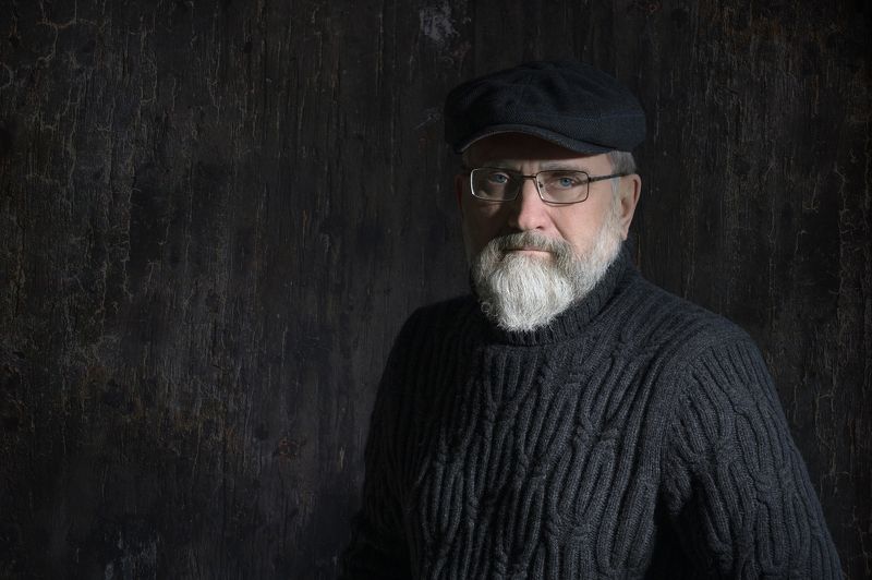 #мужской_портрет #бородатый_мужчина #студийный_портрет Мужской портретphoto preview