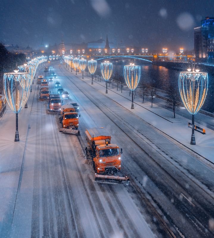 ночь, Москва, снегоуборочные машины, Новый год, new year, moscow  photo preview