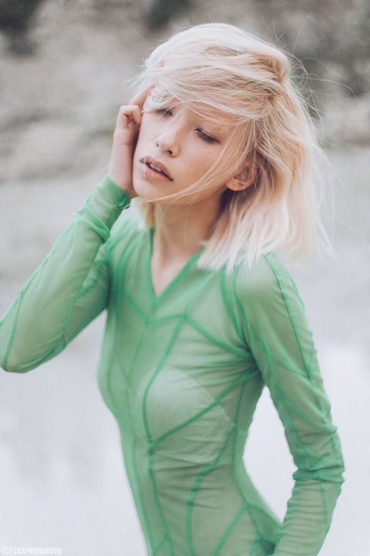 Yana (Green)photo preview