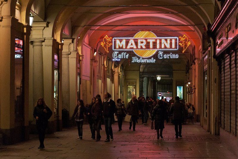 Италия, Пьемонт, Турин, город, вечер, огни, иллюминация Планета Torinophoto preview