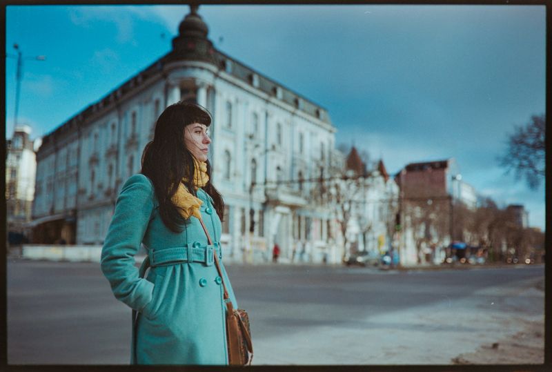 girl , city , film , nikon F80 , portraits , street  Veronikaphoto preview