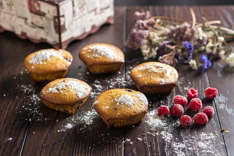 Кексы с малинойphoto preview