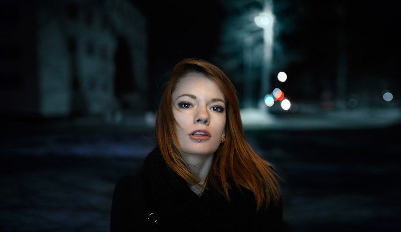город, девушка, ночь, портрет, рыжая Вечерняя прогулкаphoto preview