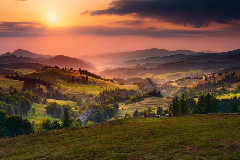 beautiful, carpathians, clouds, colors, forest, karpaty, landscape, mountains, mountainscape, nikon, pieniny, plants, poland, polska, sky, sunlight, sunset, tamron, trees, warm, trzykorony, rozdziela, jarmuta, białawoda, smolegowaskała, przełęczrozdziela A Good Place to Settlephoto preview