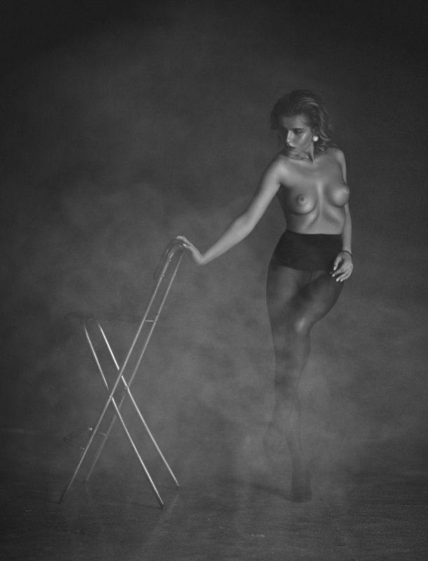 девушка,жанр,портрет,фотография,модель,арт,portrait,photography, middle,nature,soul,свет,girl,canon 35mm, woman,monochome,ню,гламур photo preview